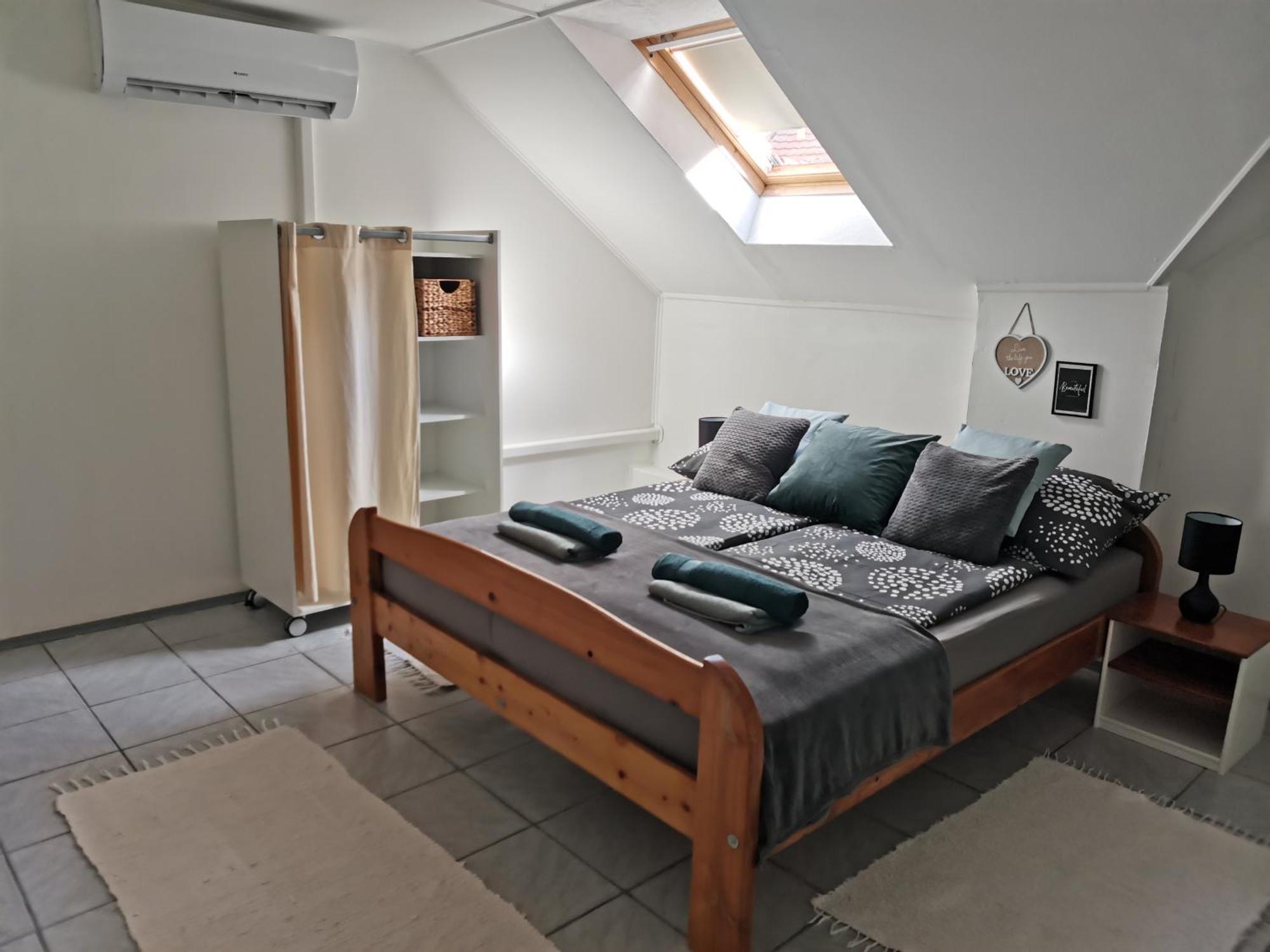 Apartman Rose Eger Buitenkant foto