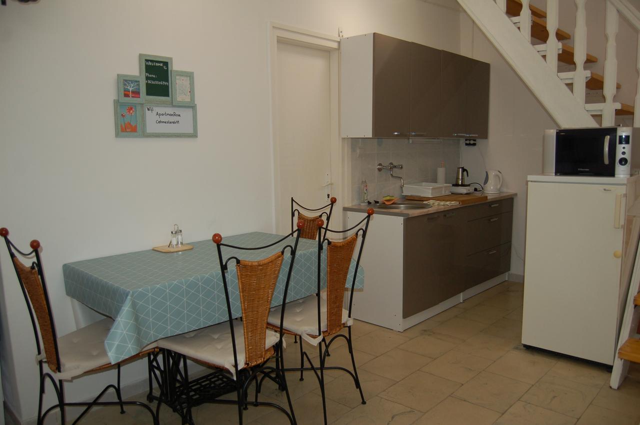Apartman Rose Eger Buitenkant foto