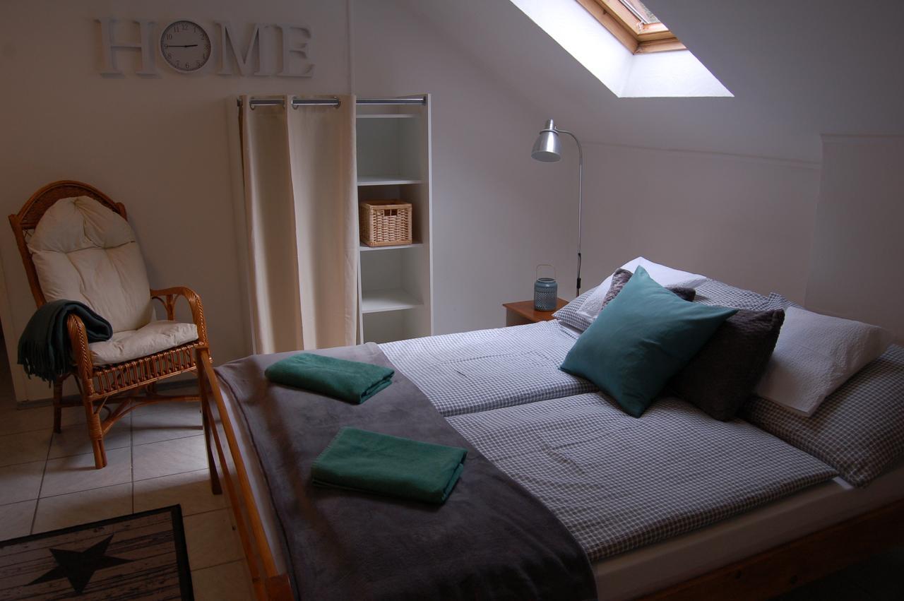 Apartman Rose Eger Buitenkant foto