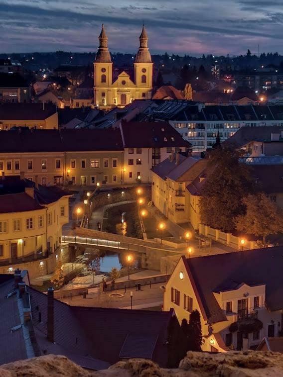 Apartman Rose Eger Buitenkant foto