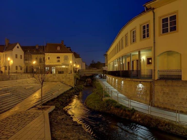 Apartman Rose Eger Buitenkant foto